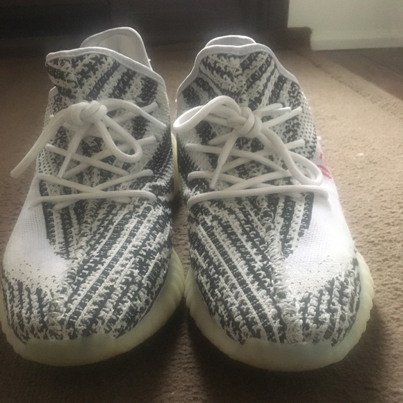 * SOLD * Men’s shoes size 10 - Picture 1 of 2